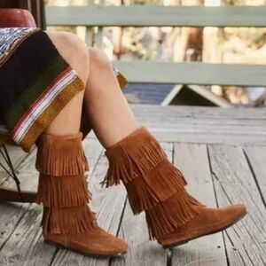 Minnetonka Moccasins 3 Layer Fringe Boot Brown Suede 1632 Calf High Boots Size 9